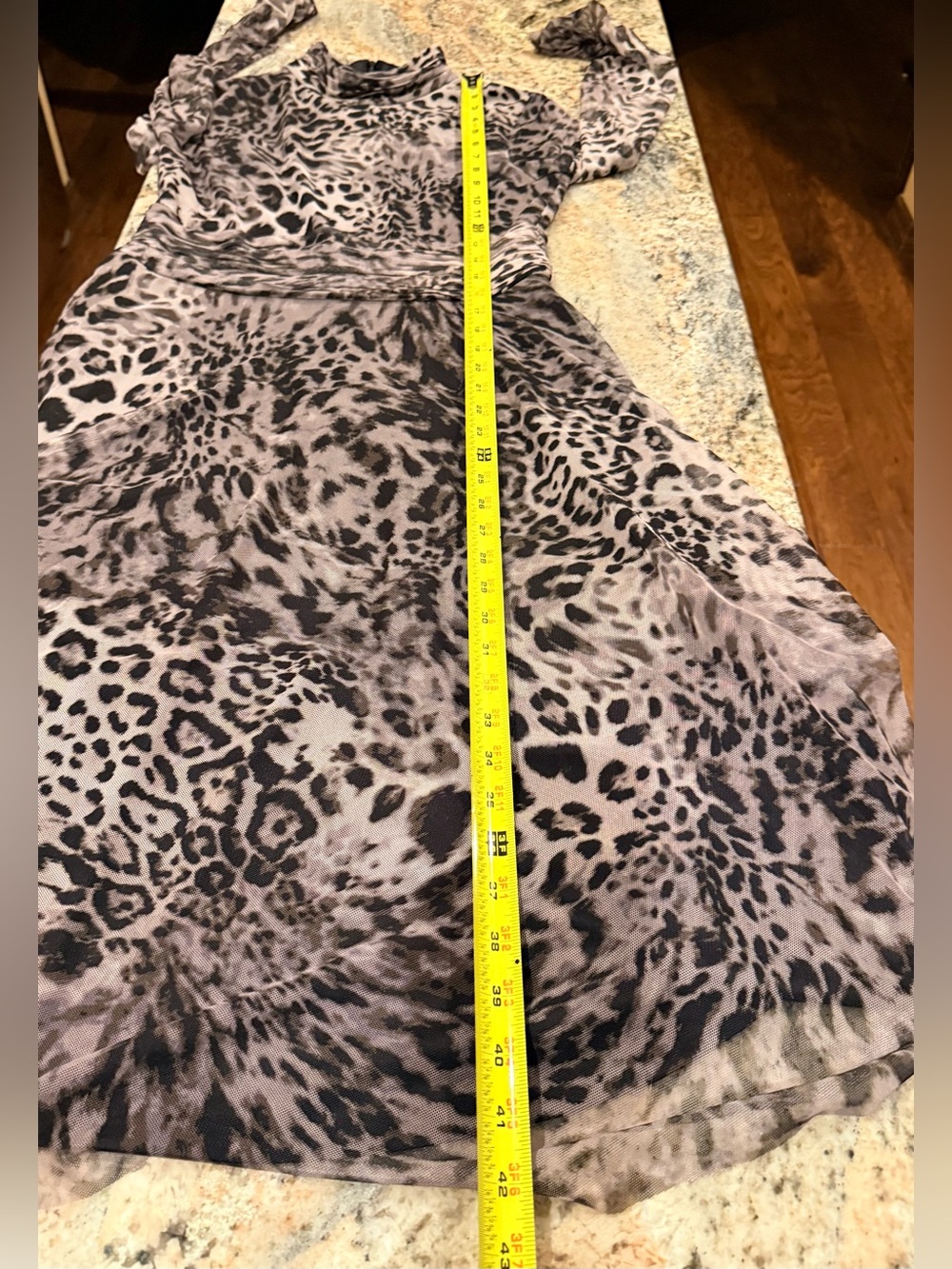 🐆 Eliza J Animal Print Midi Dress Size 8 Ruched Sleeve Mock Neck Fit & Flare - Picture 6 of 12